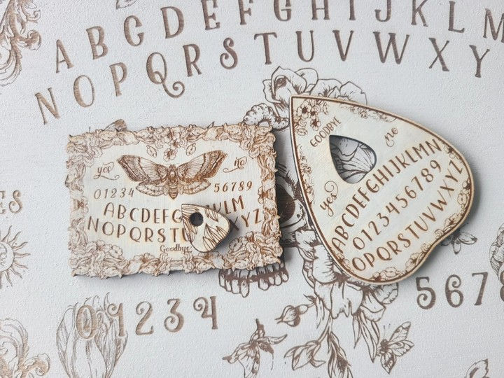Thumbnail: Planchette with Mini Ouija Spirit Board Set