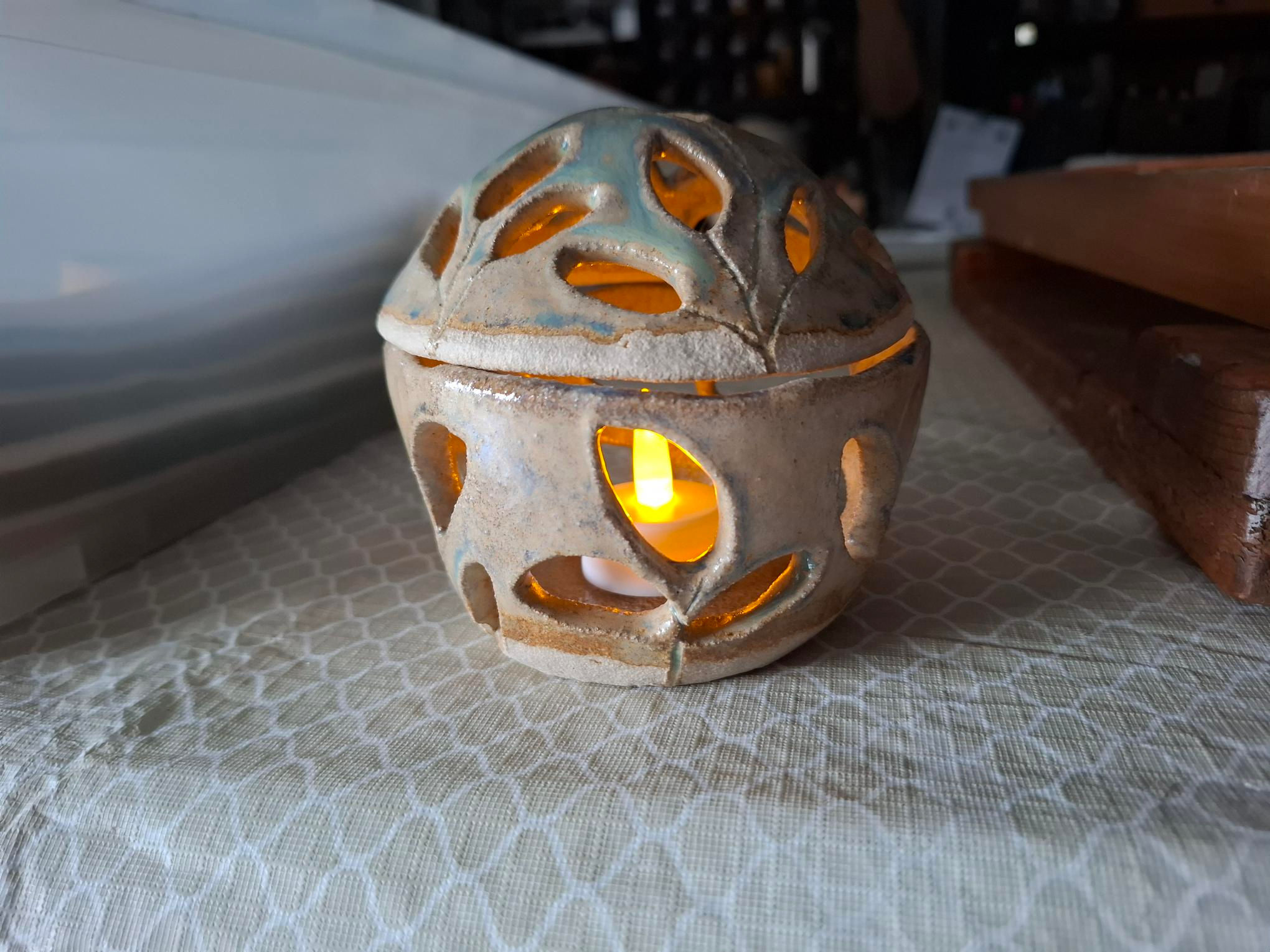 Ceramic luminare 2 piece