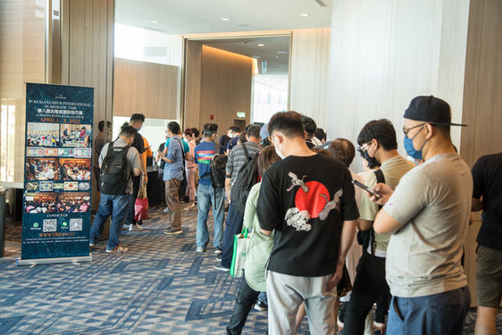 Visitors queue up for 8th KLINF