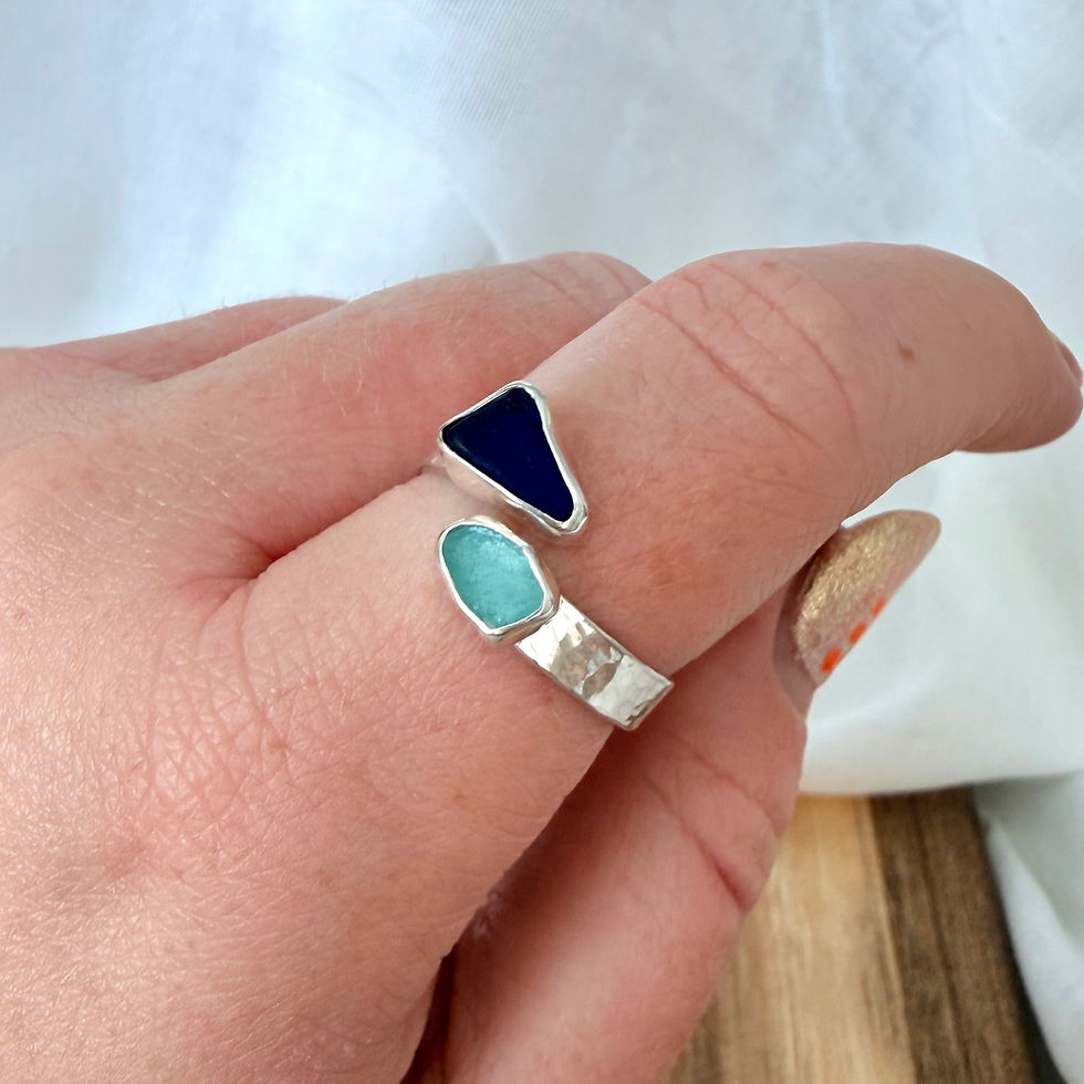 Thumbnail: Ynys Mon seaglass ring- Deep blue & Blue
