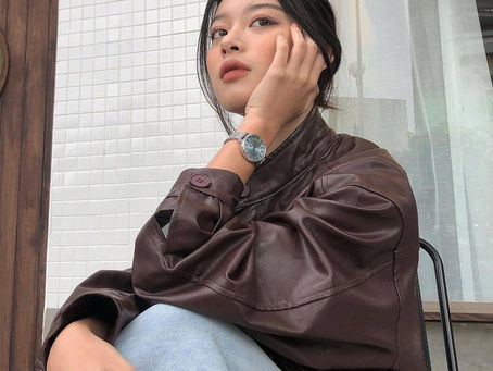 "Cuối tuần lên đồ nhẹ nhàng đi chơi sẽ cần phụ kiện tinh tế không quá rực rỡ làm đi