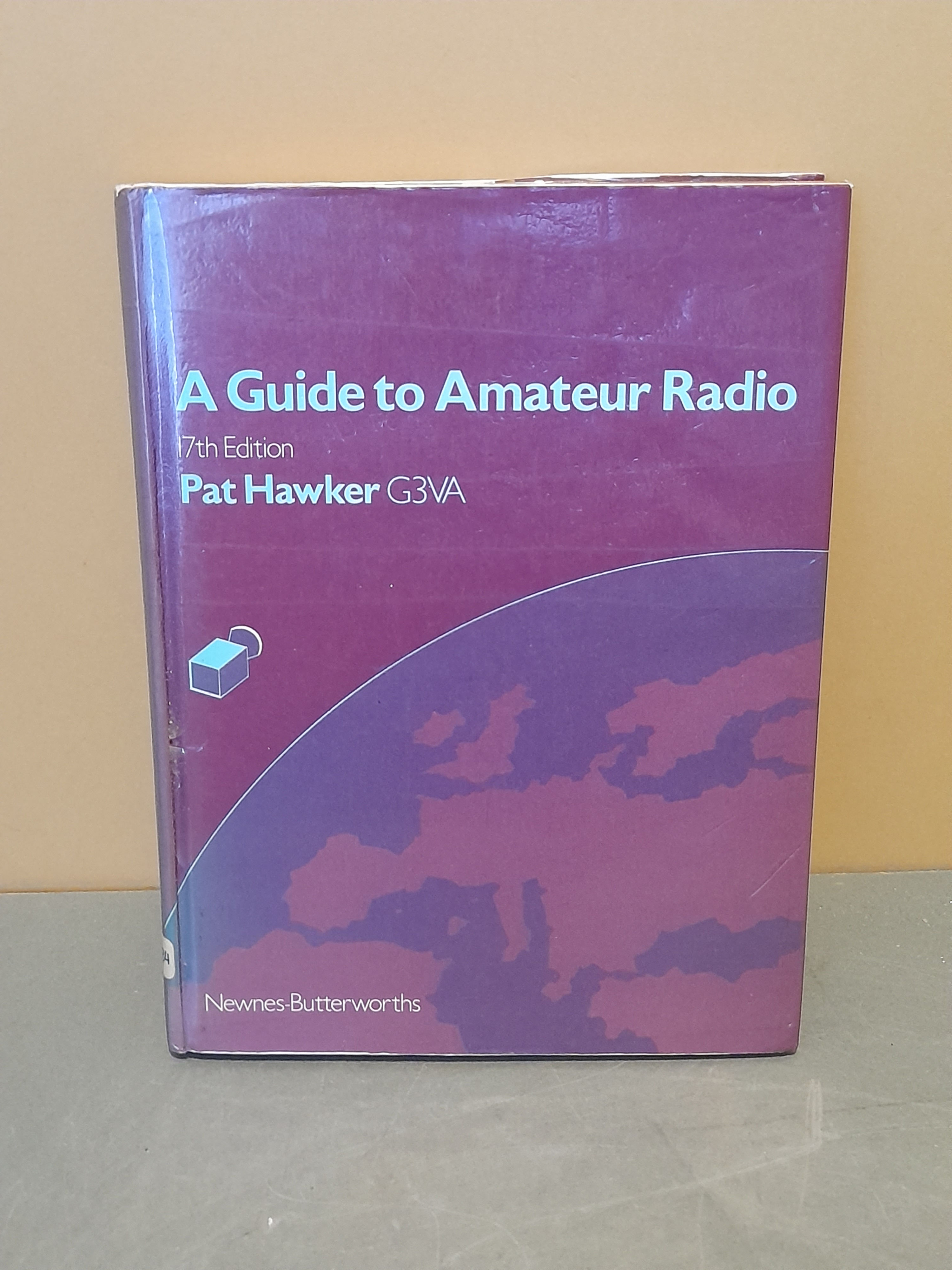 A GUIDE TO AMATEAUR RADIO 17tH EDITION  PAT HAWKER