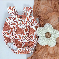 Bridget and Haze. surface pattern design. floral surface design. surface pattern licencing. flower artist. floral fabric to licence