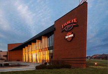 Sede da Frieze Harley-Davidson, em Illinois, construída com ICF ARXX, com certificação LEED Gold e paredes erguidas em 90 dias.
