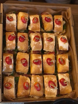 sanduichinhos de parma.jpeg