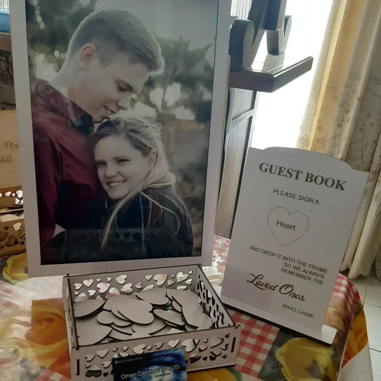 Well wish stand with box and hearts for messags with A5 stand