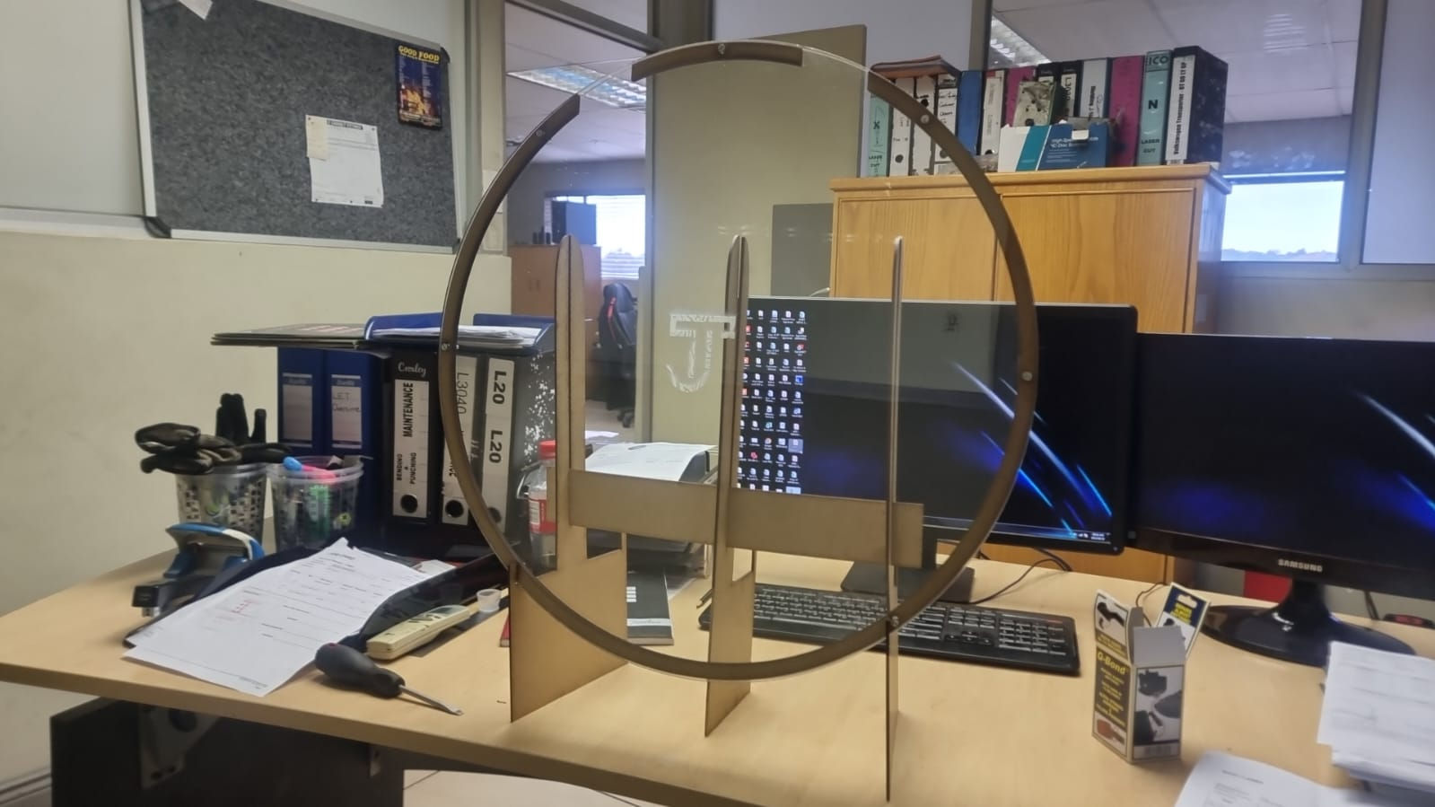 Well wish stand with 100 hearts