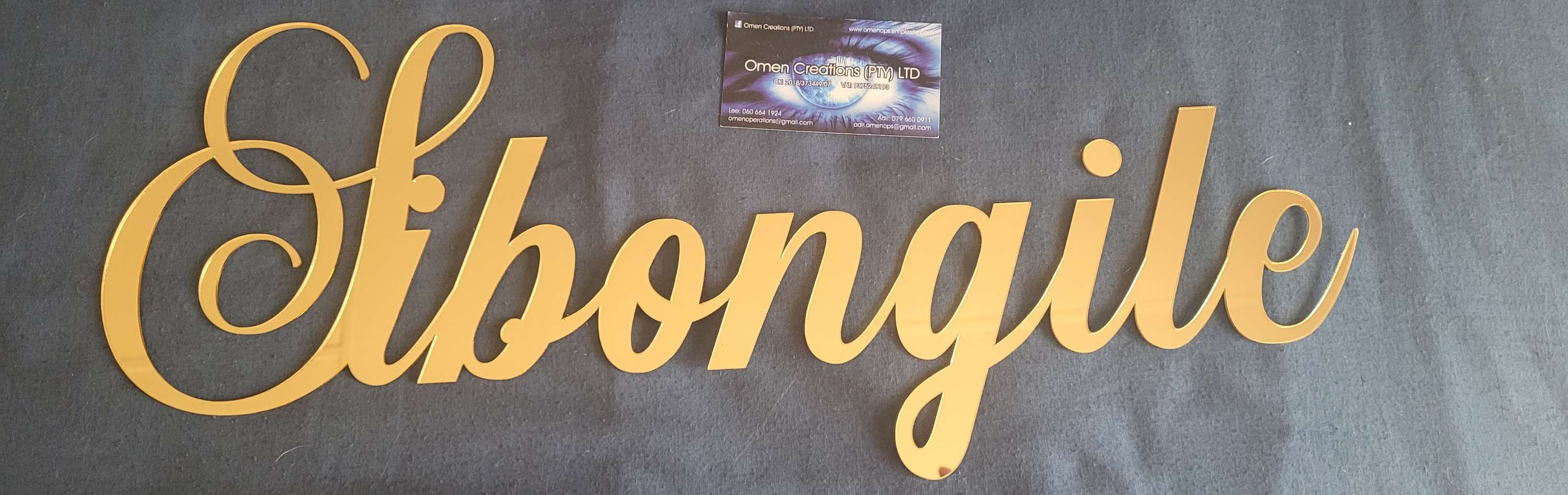 Mirror Gold cut out name