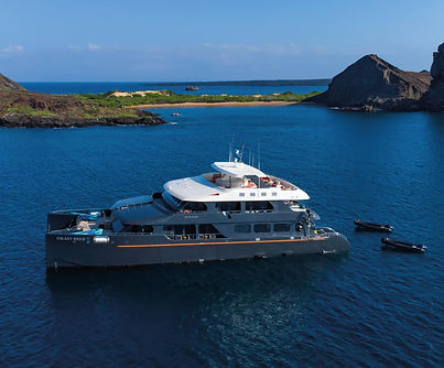 Copy of galaxy-sirius-luxury-catamaran-galapagos-cruises.jpg