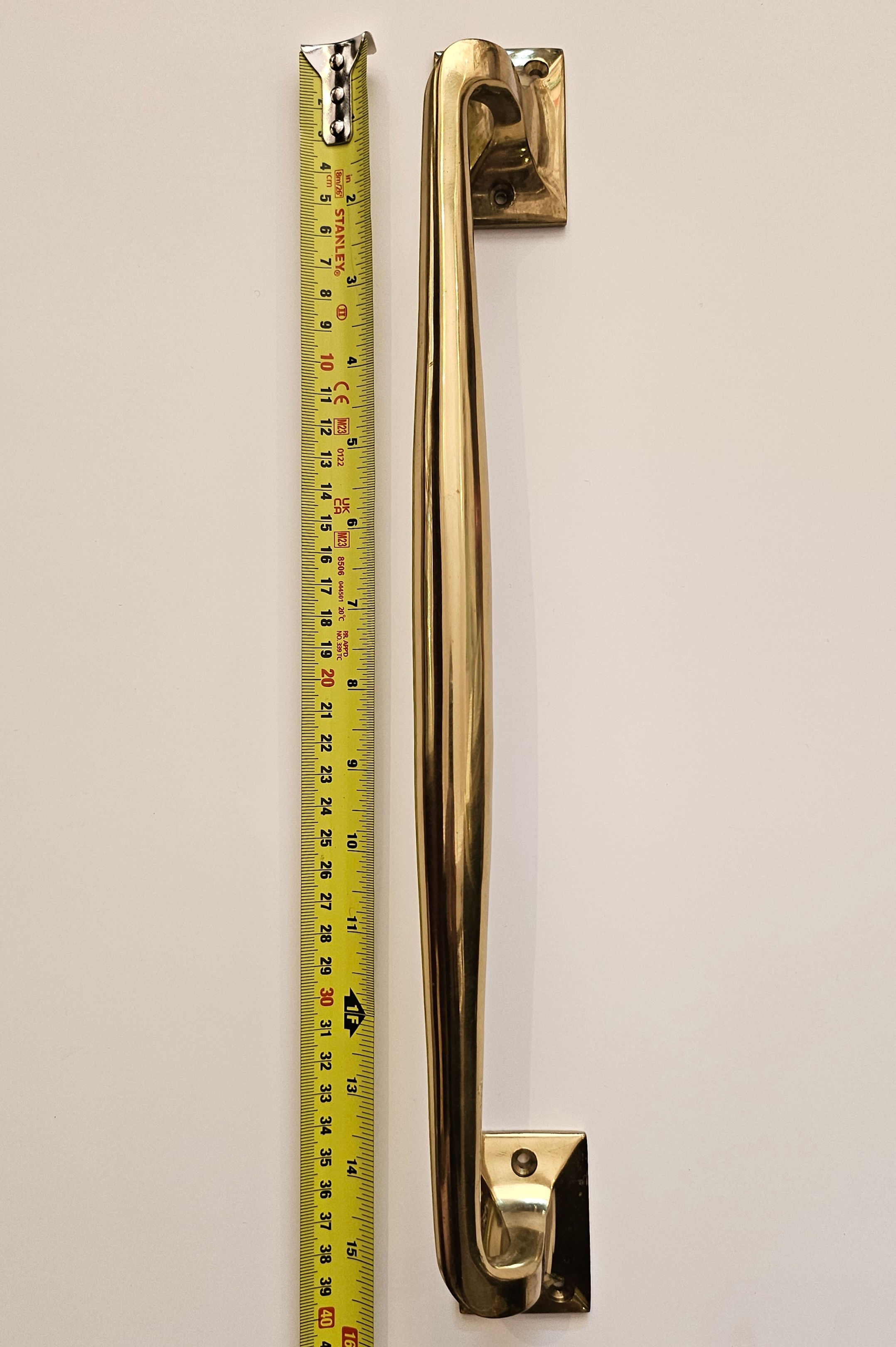 Pull handle (16-18 in)