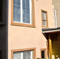 vancouver-downtown-guesthouse-exterior2_edited.jpg