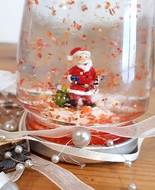 Christmas snowball ©minicreativity.jpg