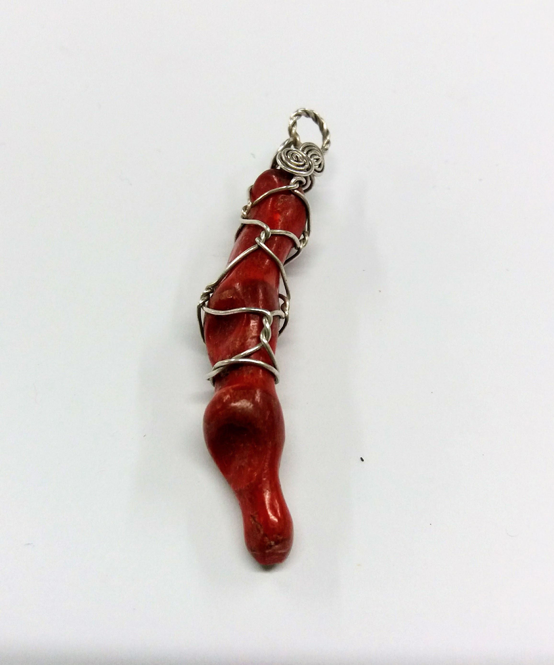 Dije coral rojo original enmallado en plata 9.50