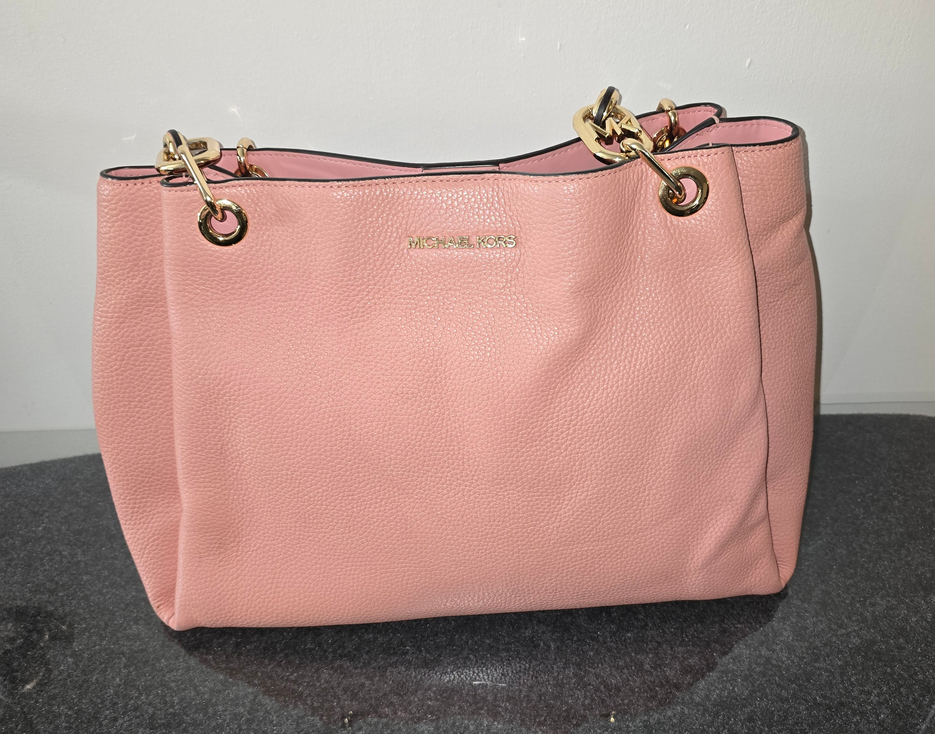 MICHAEL KORS Trisha Large Pebbled Leather