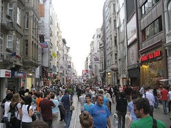 Atatürk caddesi