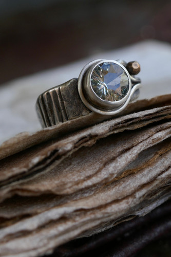 rustic ring with topaz / size 7.75 | studio luna verde