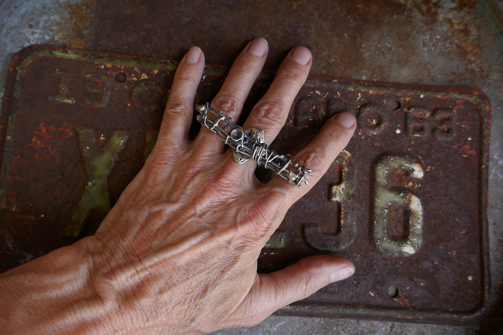 Thumbnail: interwoven : statement ring / size 9.25