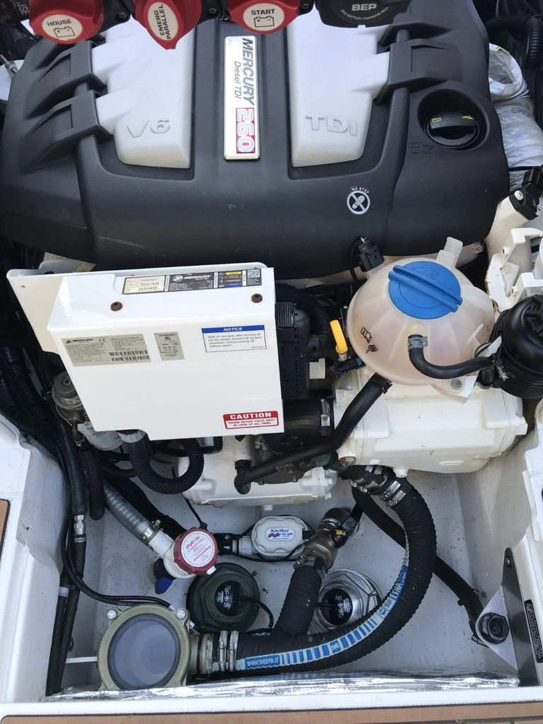 Thumbnail: Rayglass 2350 Legend