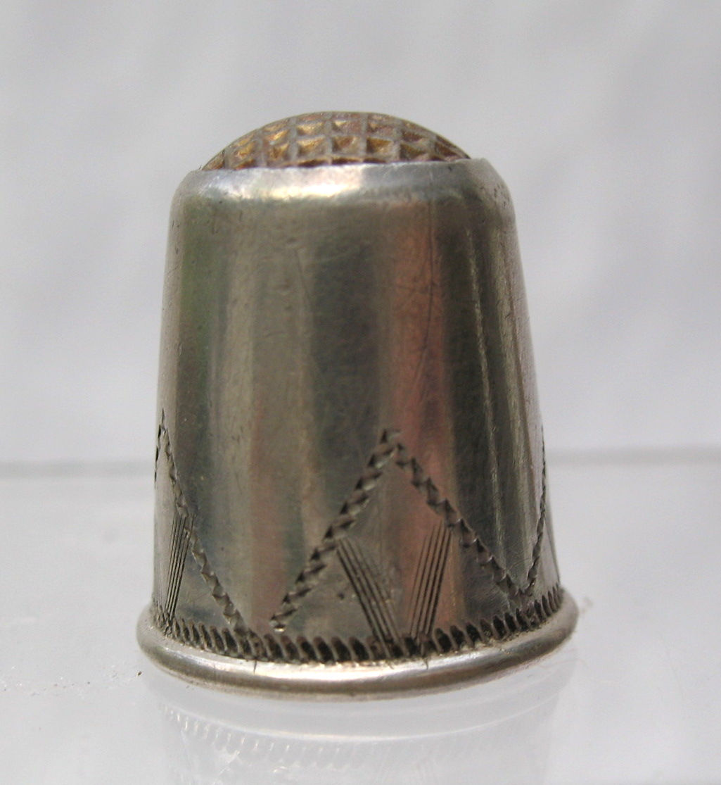 Scandinavian silver thimvle