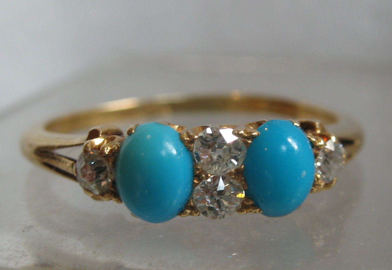Turquoise, Diamond & gold ring