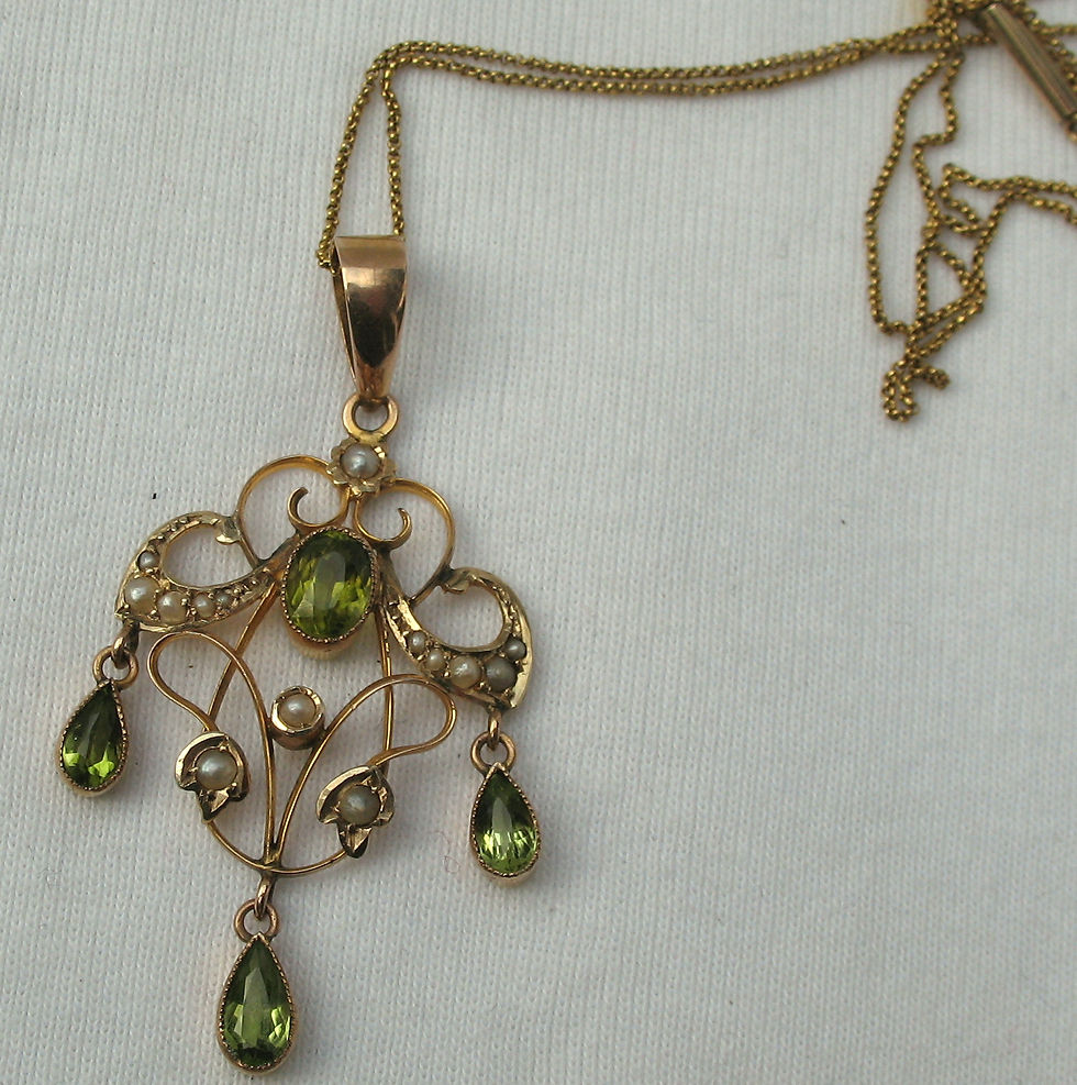 Seed pearl & Peridot pendant