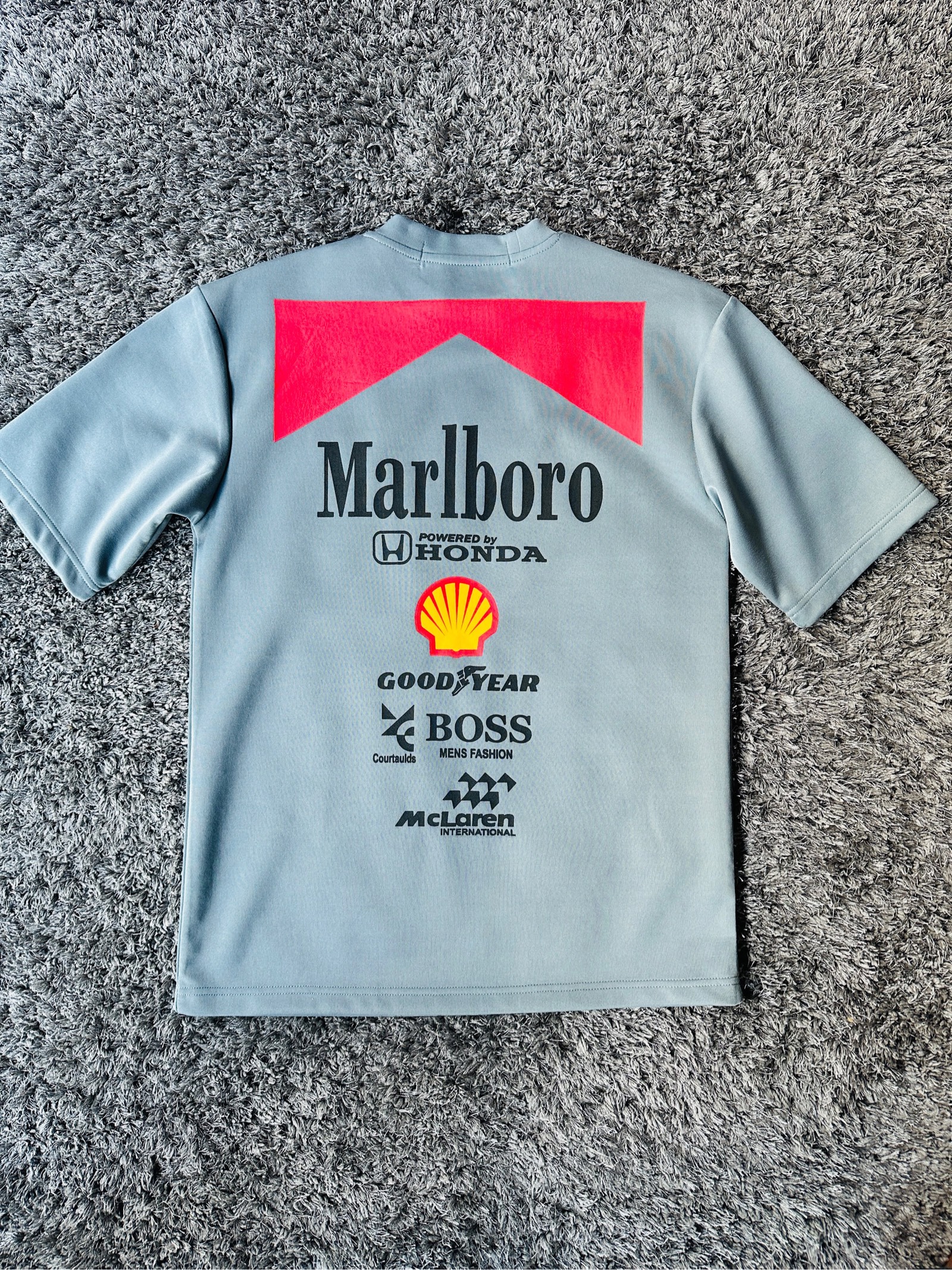 Vintage Style Marlboro McLaren Honda F1 Graphic T-Shirt
