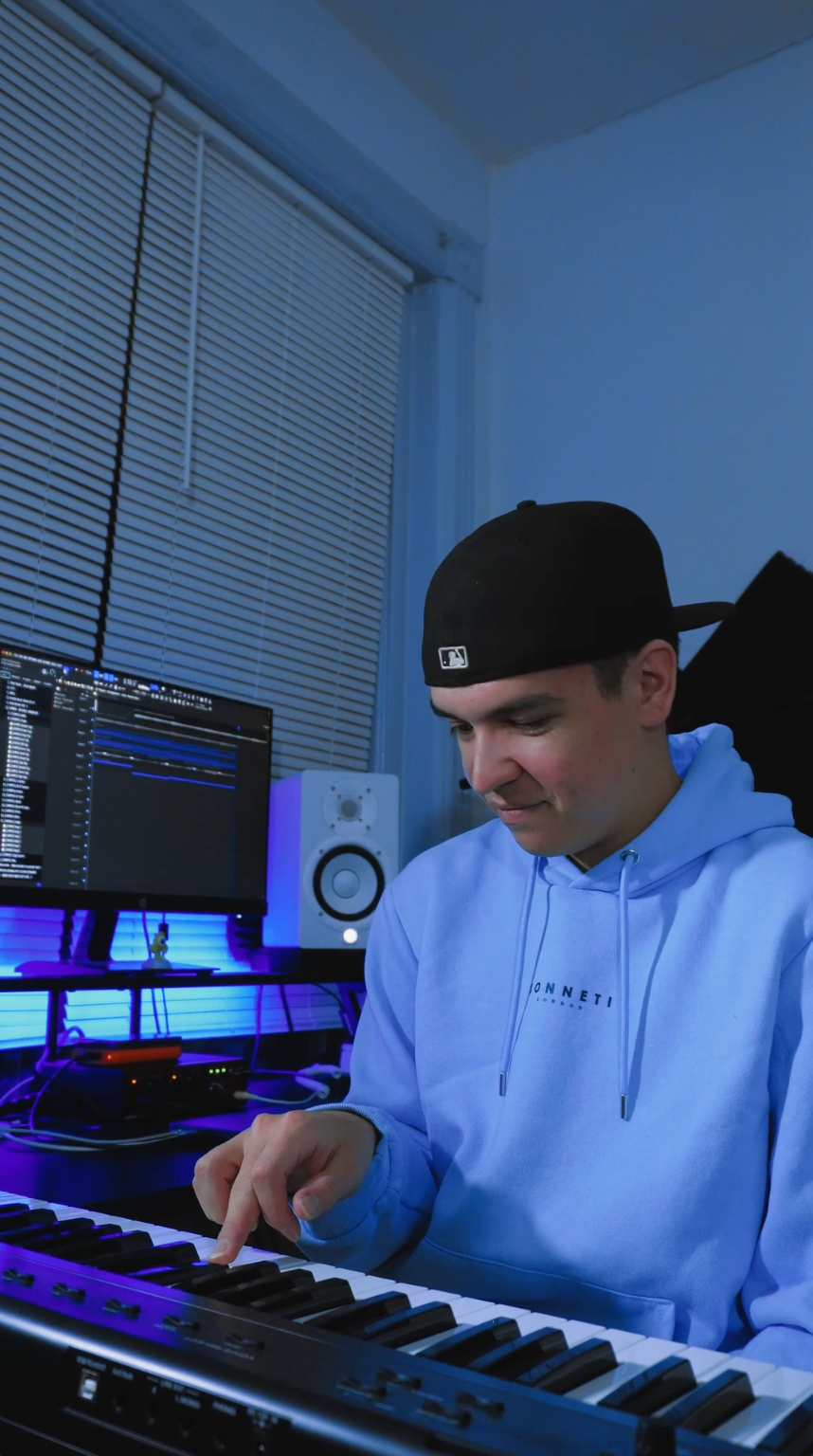 "UNPLUGGED" Sample + Stems