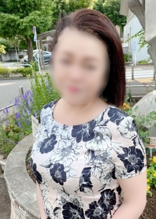 女性5