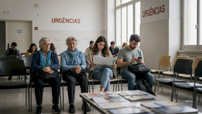 Tourists in Lisbon hospital waiting area