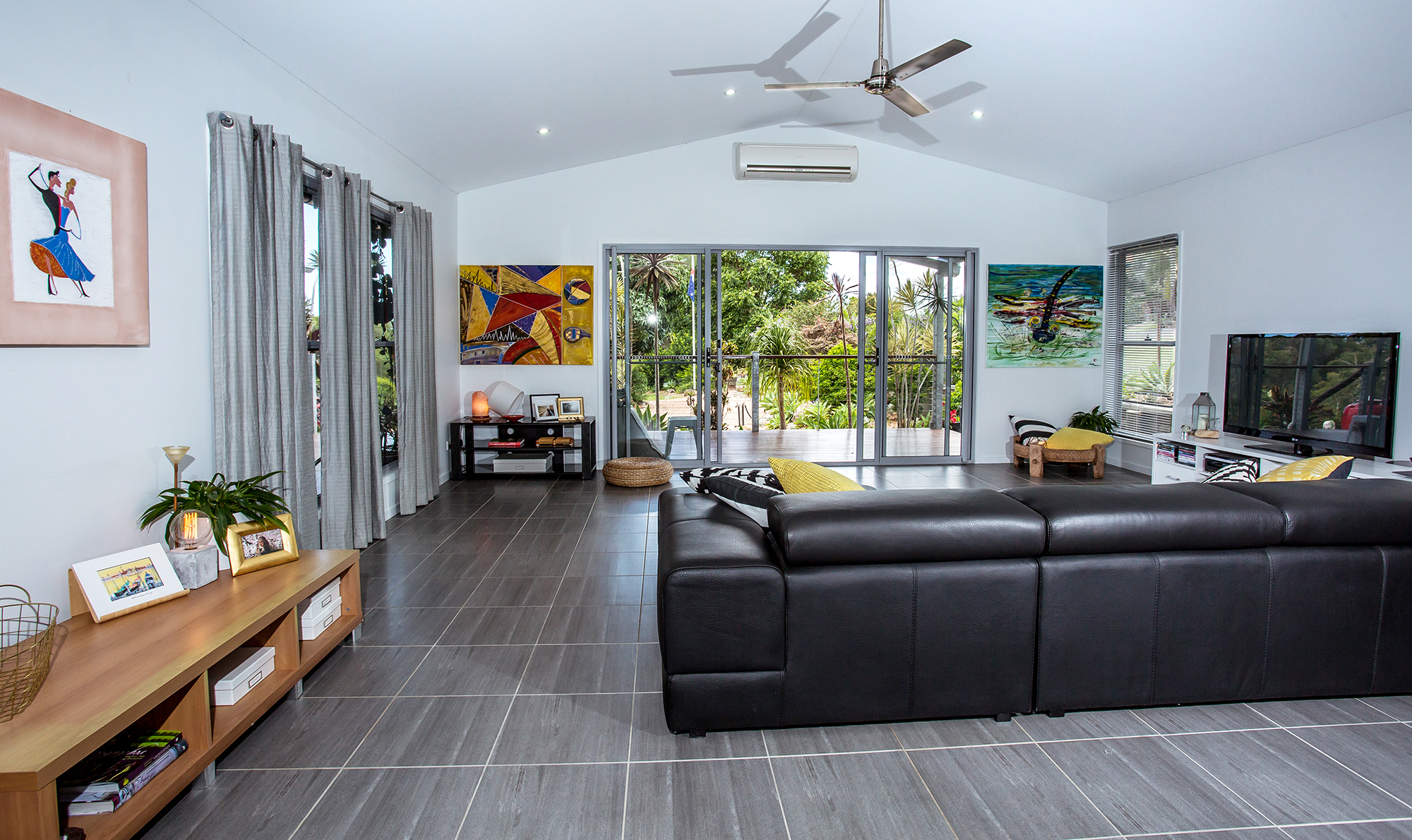 Elfotography Hervey Bay / Commercial Photography