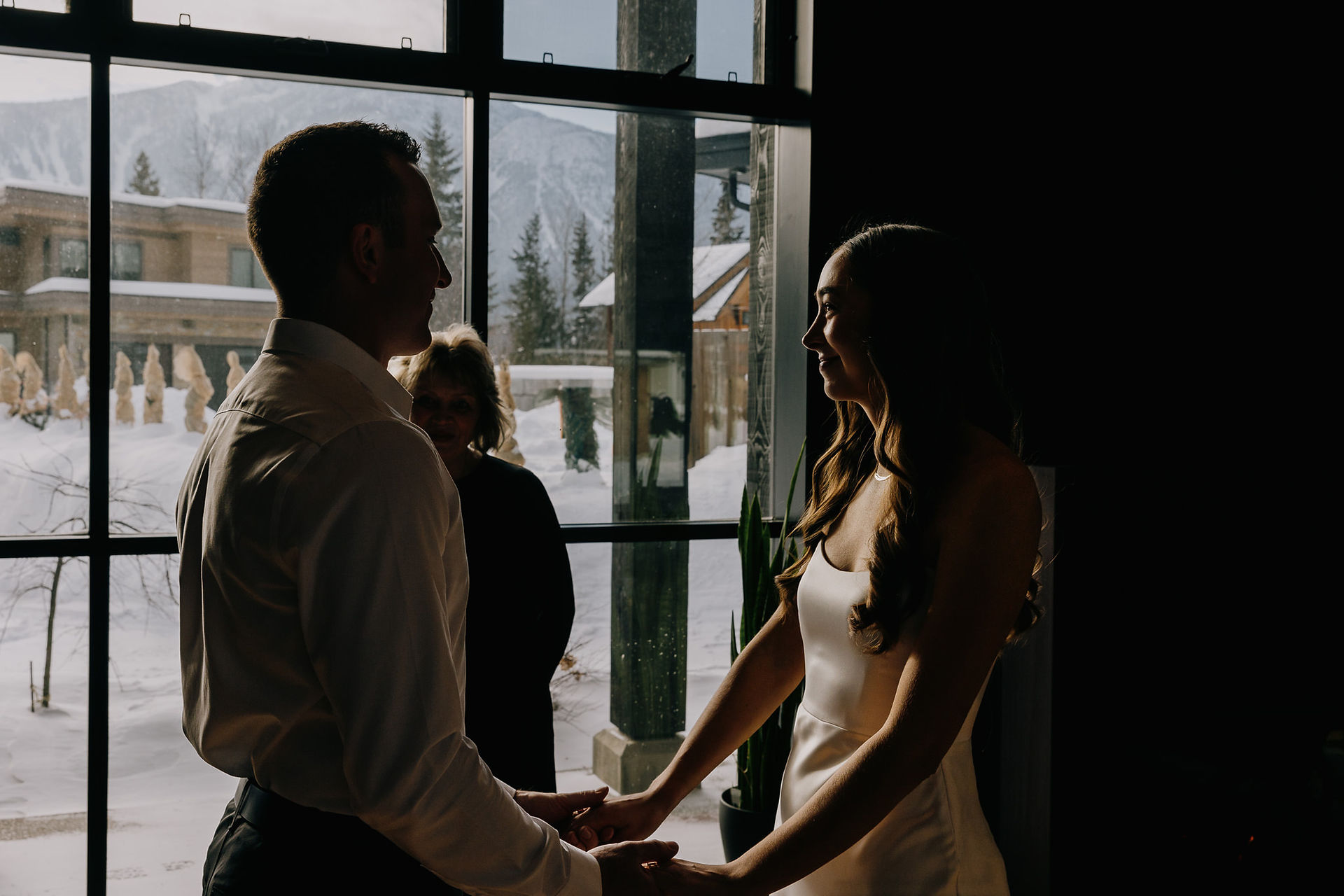 winter wedding in Revelstoke British Columbia