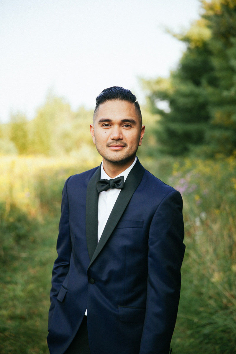 groom portrait