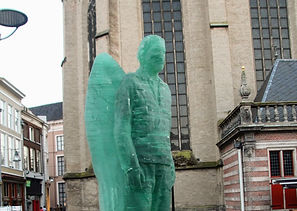 St_Michael_Statue_Zwolle (Middel).jpg
