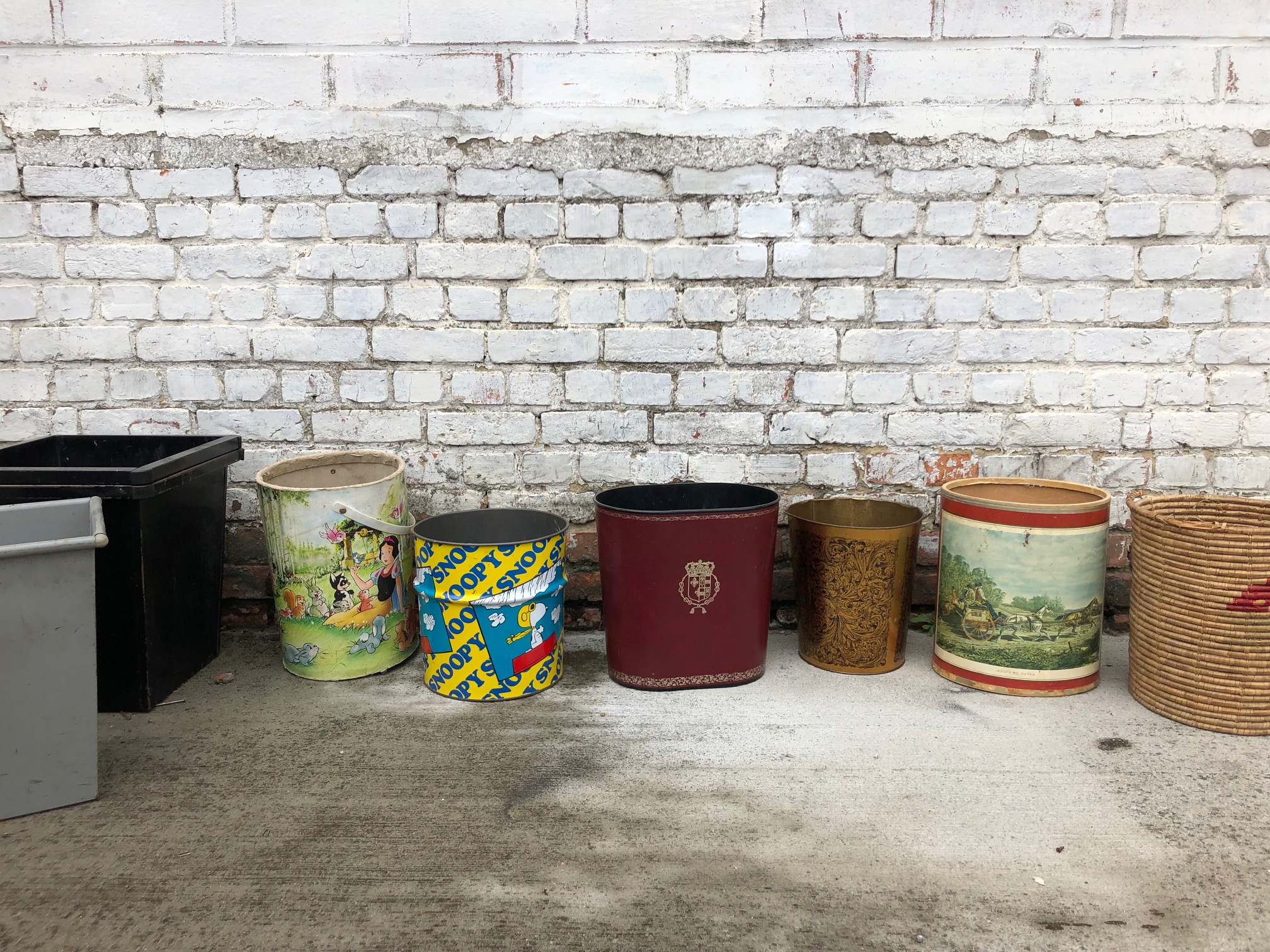 Poubelles variées