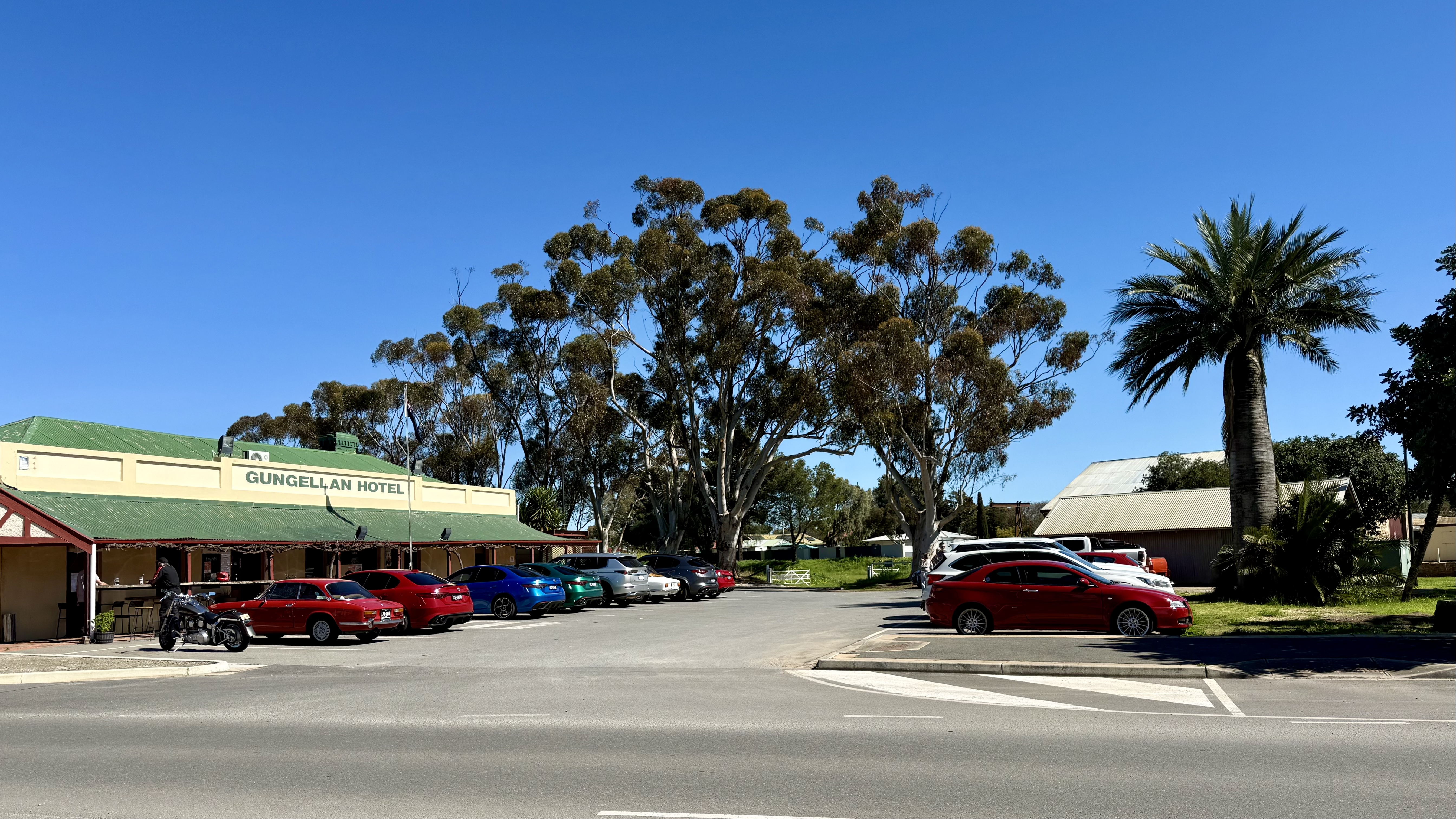 The Gungellan Hotel building and car park on Gray Street, Freeling, on a clear sunny day