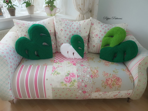 Monstera Leaf Cushion | Pippa Patterns