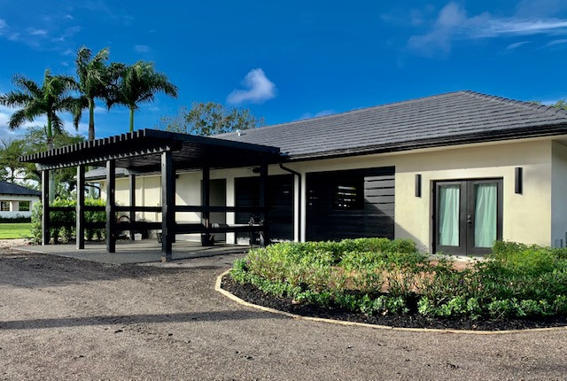 View of Front of the Barn South Florida