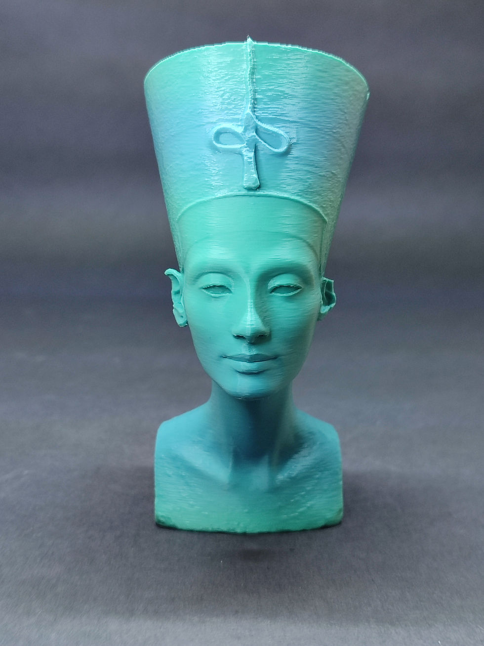 Thumbnail: Nefertiti sculture