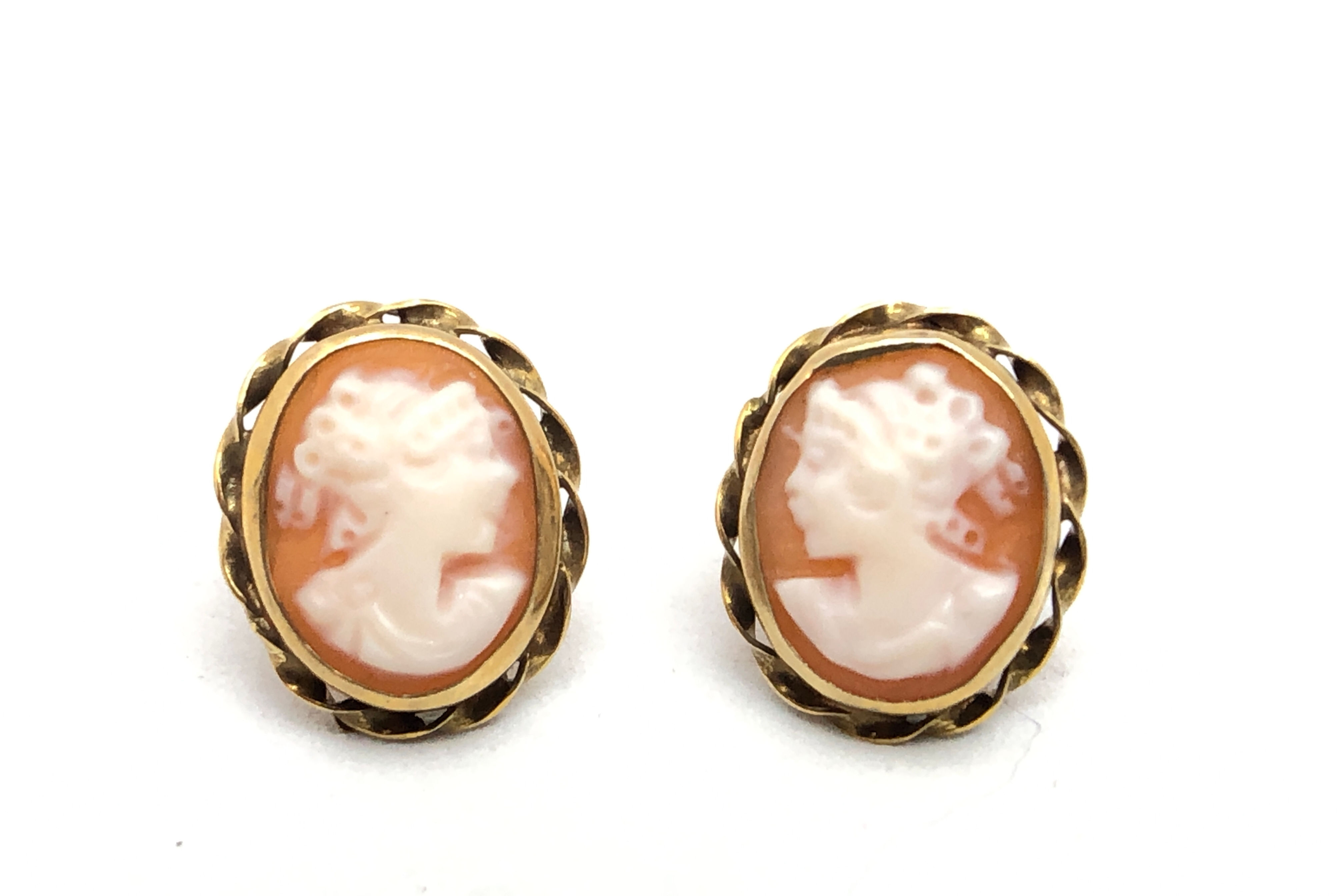 Orecchini con cammeo in argento 925 dorato vista frontale