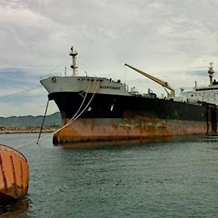 Mientras falta gasolina en México, Pemex envía cargamentos millonarios a Cuba