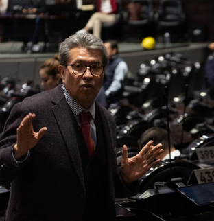 Monreal pide no confiarse y mantener cerca al PT y al PVEM en las elecciones