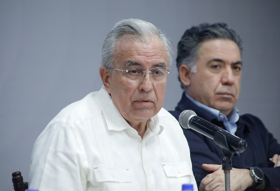 La Secretaría de Relaciones Exteriores (SRE) resolvió reservar hasta 2031 toda comunicación diplomática con Estados Unidos relacionada con Rubén Rocha Moya y Enrique Inzunza, en medio de las solicitudes de extradición impulsadas por el Departamento de Justicia y los señalamientos que los vinculan con el Cártel de Sinaloa. La decisión incluye oficios, notas verbales, correos electrónicos, minutas y cualquier documento sobre el caso.