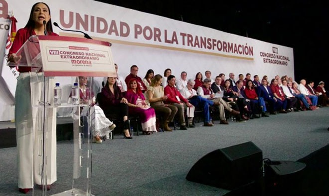 La nueva presidenta nacional de Morena, Ariadna Montiel, inició su gestión con un mensaje político claro: respaldo al gobierno federal, apego a los principios fundacionales del partido y una advertencia directa contra la corrupción. Su designación, avalada por unanimidad en el VIII Congreso Nacional Extraordinario, marca una nueva etapa para el partido rumbo a las elecciones de 2027.