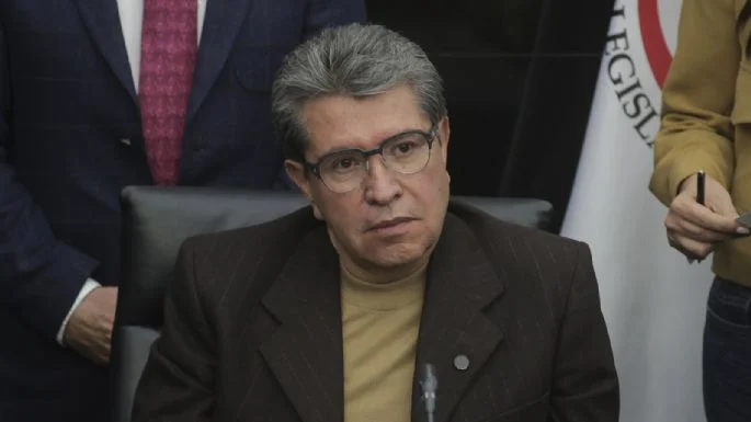 El dirigente estatal del PAN, Mario Riestra Piña, y la diputada federal Genoveva Huerta, pidieron por escrito al presidente de la Junta de Coordinación Política (Jucopo) de la Cámara de Diputados, Ricardo Monreal Ávila, que aclare las declaraciones que hizo en su reciente visita a Puebla, cuando se refirió a que un gobernador de esta entidad había ordenado un asesinato. 