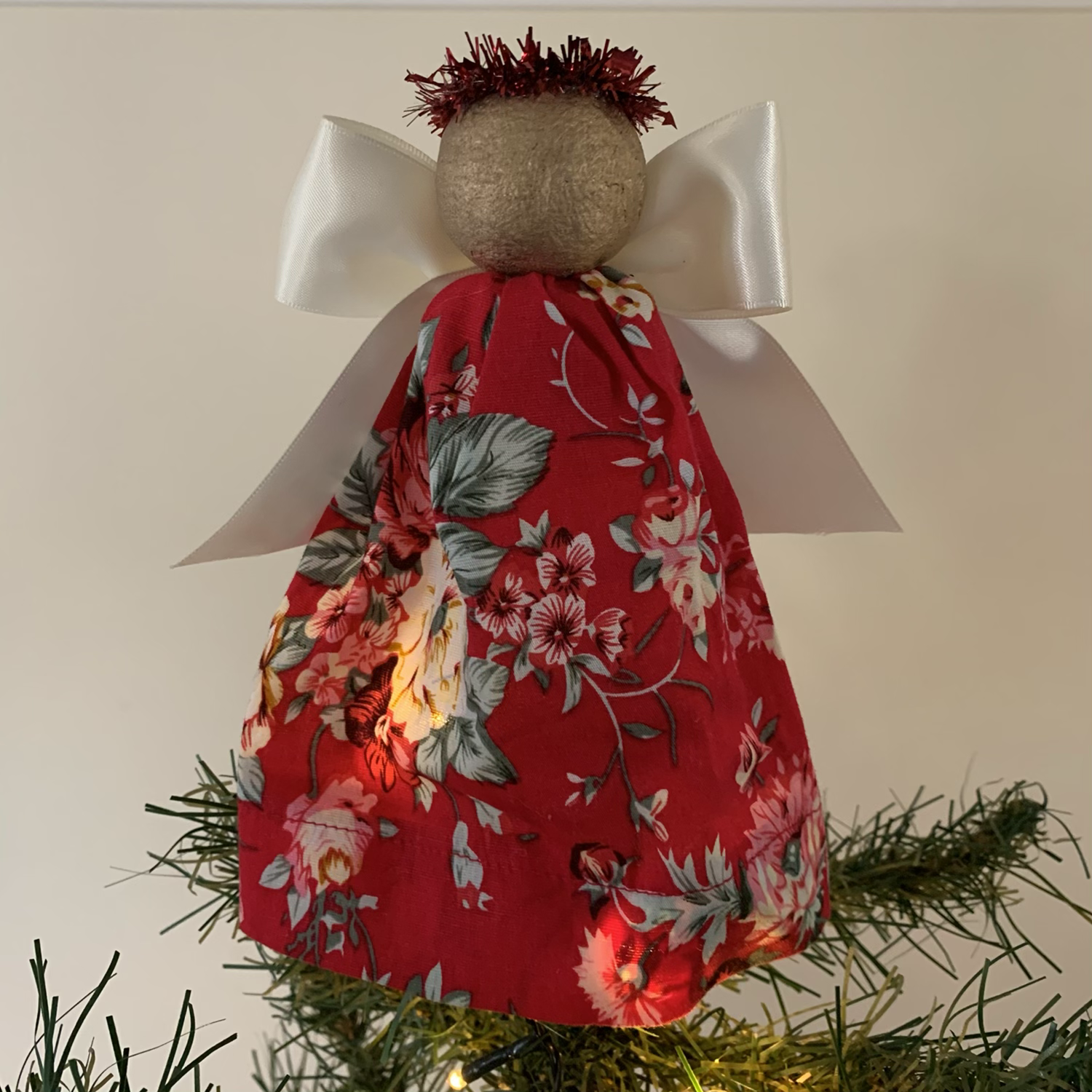 Tree-topper Angels - Red floral