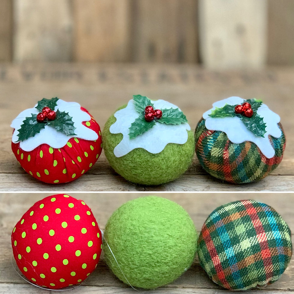 Thumbnail: Set of 3 Green/red Christmas pudding decorations