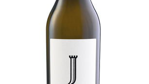A bottle of Château Julia Assyrtiko, a white wine from Greece