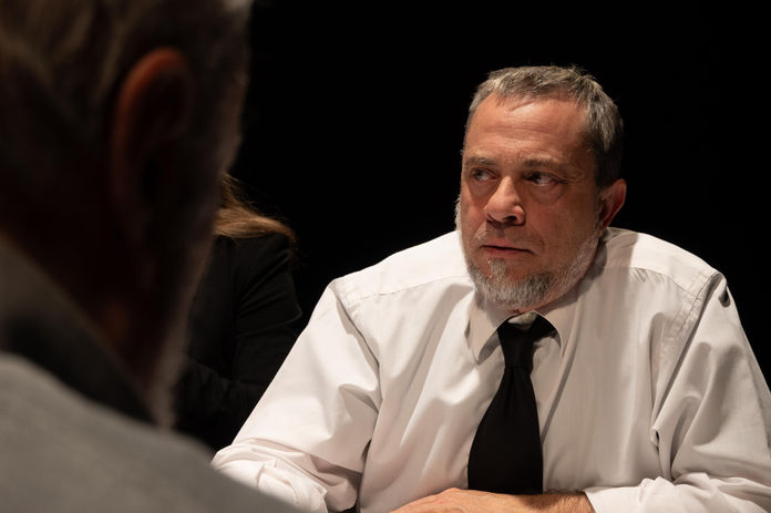 Eduardo Escrig en el rodaje del cortometraje Era como estar en el infierno