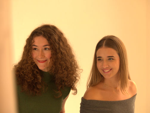 Laura Fargueta Pelufo y Celia Simó Pérez en el PhotoCall del Festival Internacional de Cine de Gijón