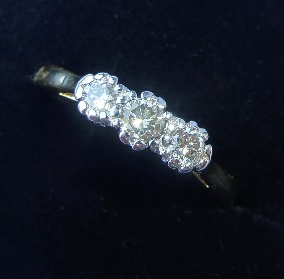 Thumbnail: 18ct Gold 0.33ct Diamond Three Stone Ring, Size L